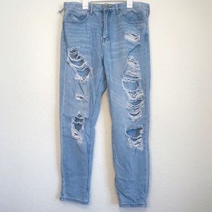 Forever 21 Distressed Boyfriend Jeans